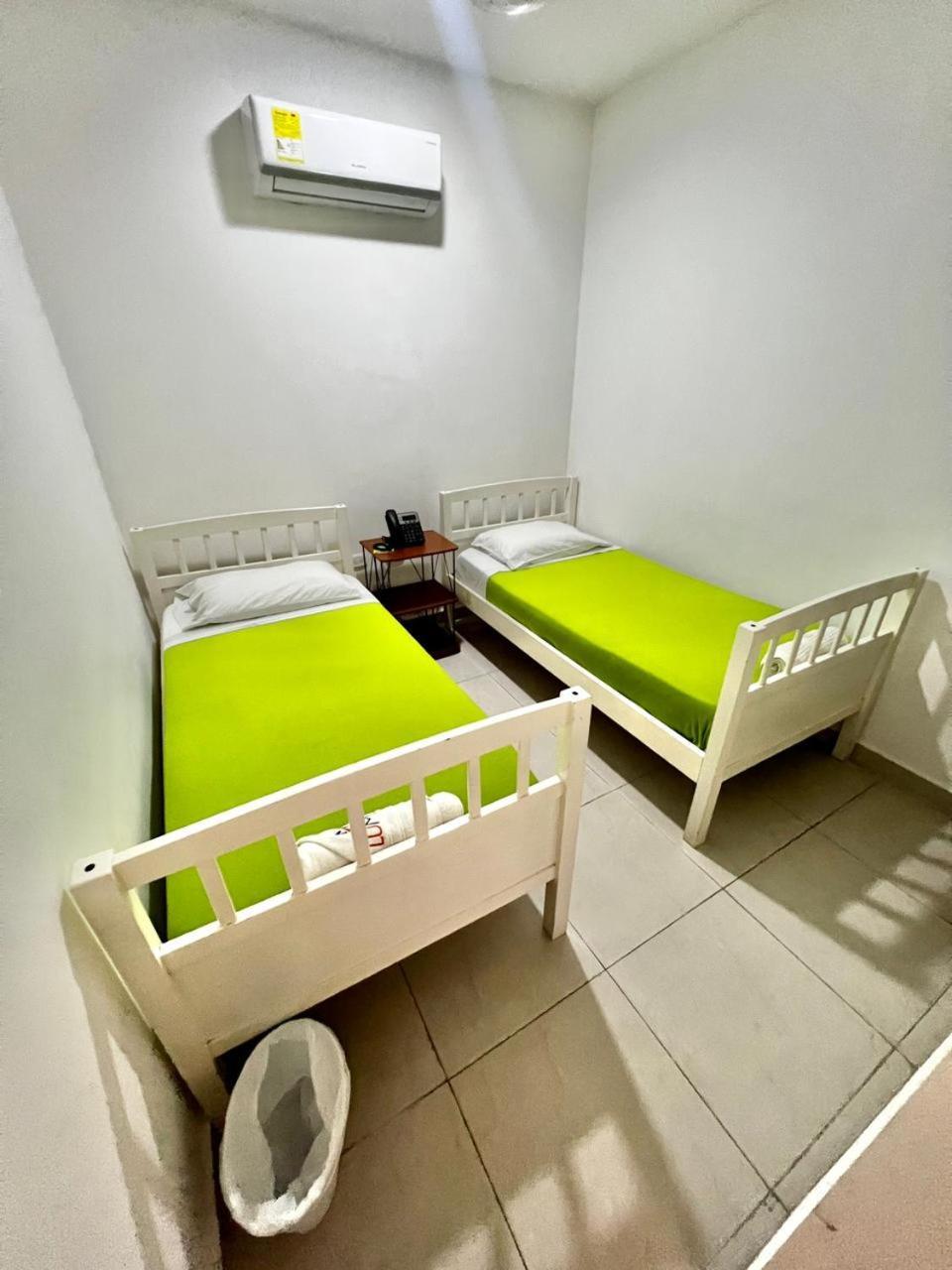 Hostal Lumar Барранкілья Екстер'єр фото