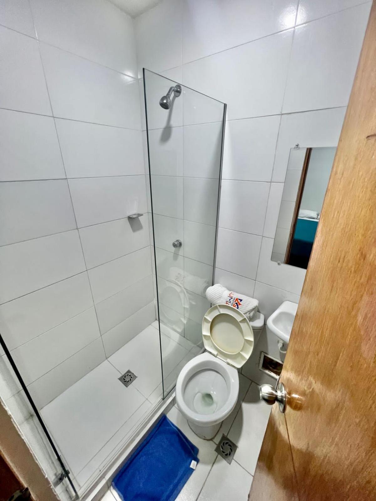 Hostal Lumar Барранкілья Екстер'єр фото